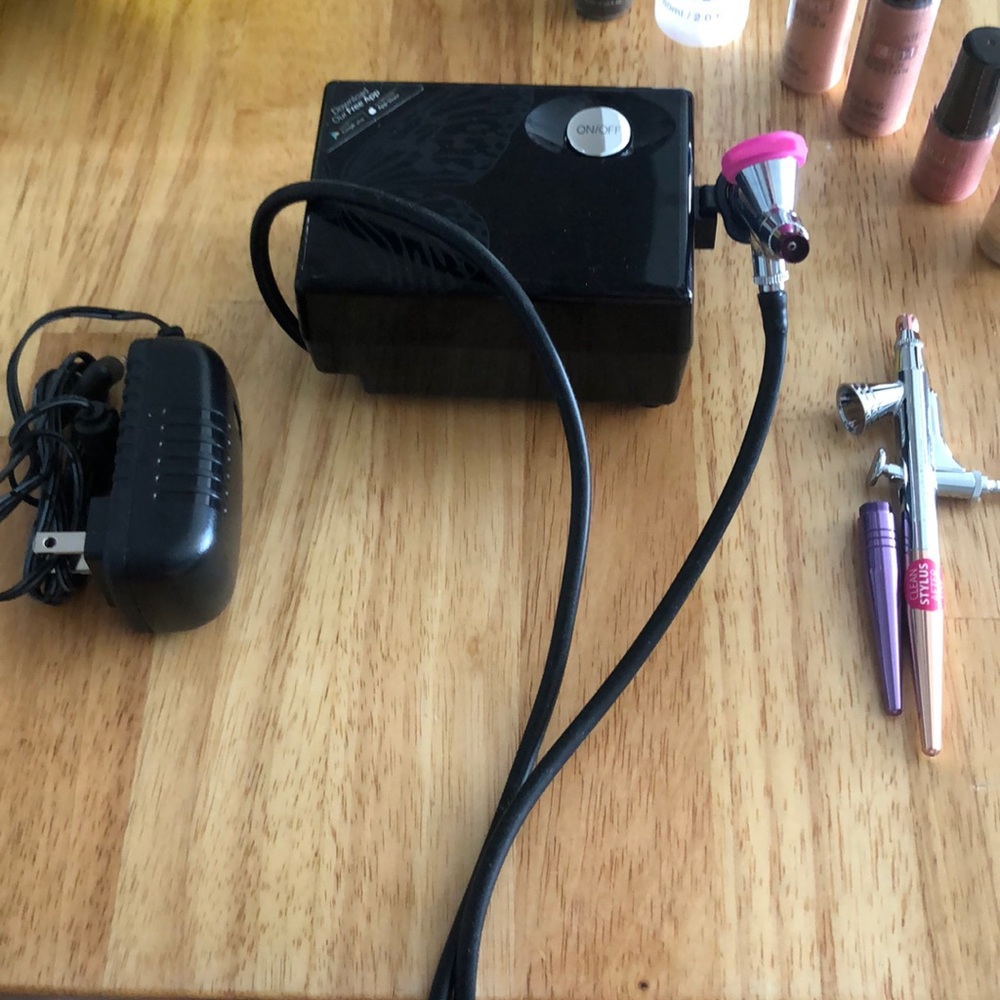 Airbrush machine - Picture 3 of 4